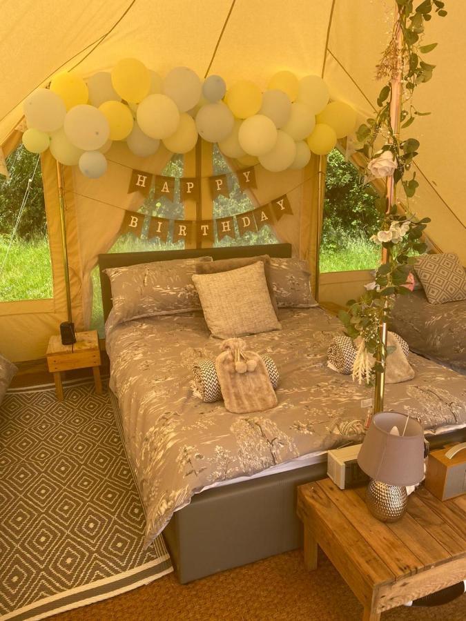 Hopgarden Glamping - Luxury 6M Bell Tent Wadhurst Bagian luar foto