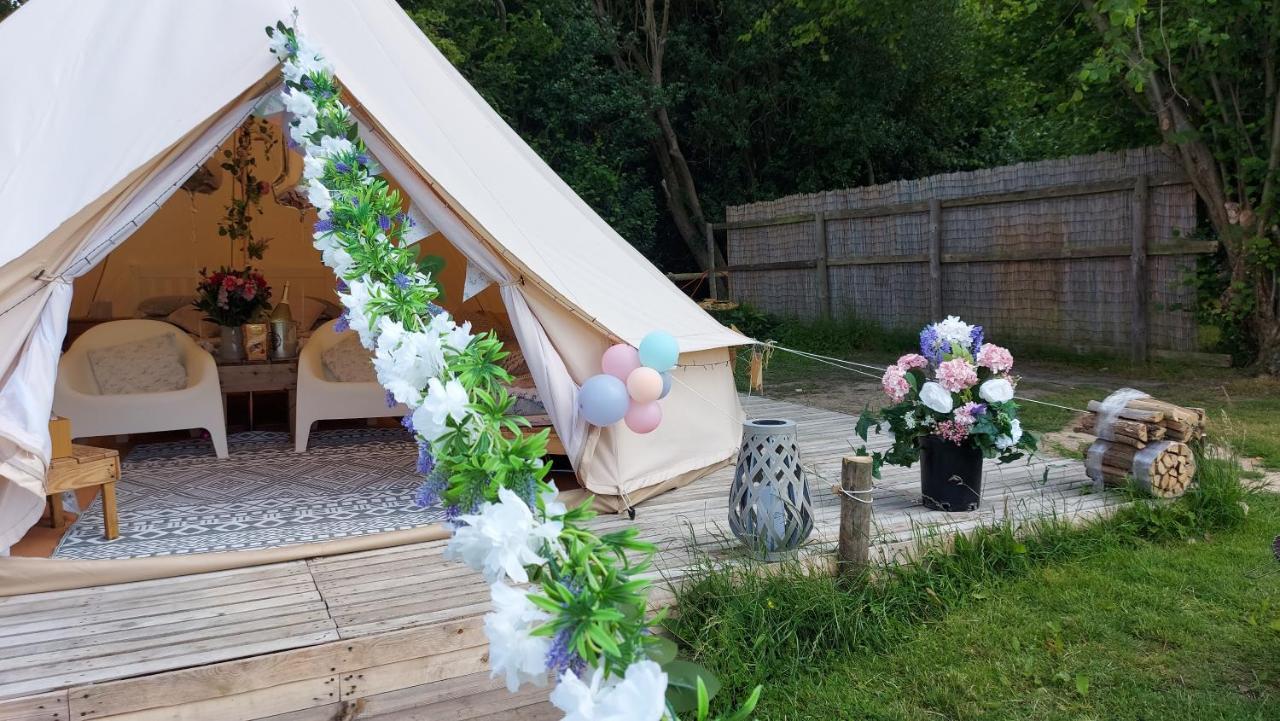 Hopgarden Glamping - Luxury 6M Bell Tent Wadhurst Bagian luar foto