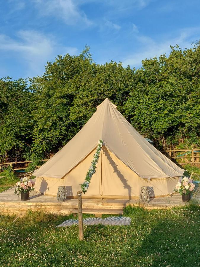 Hopgarden Glamping - Luxury 6M Bell Tent Wadhurst Bagian luar foto