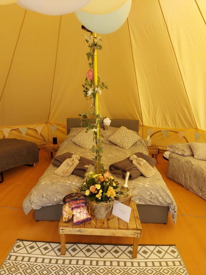 Hopgarden Glamping - Luxury 6M Bell Tent Wadhurst Bagian luar foto